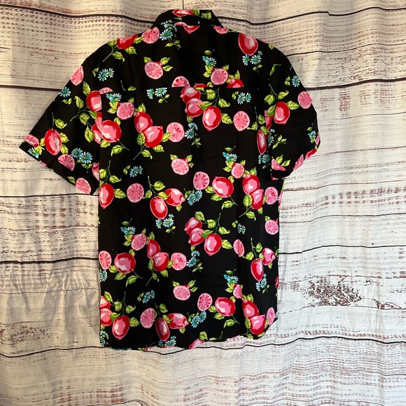 SSLR Men's Casual Button Down Shirts Short Sleeve Hawaiian Shirts for Men - Picture 4 of 9